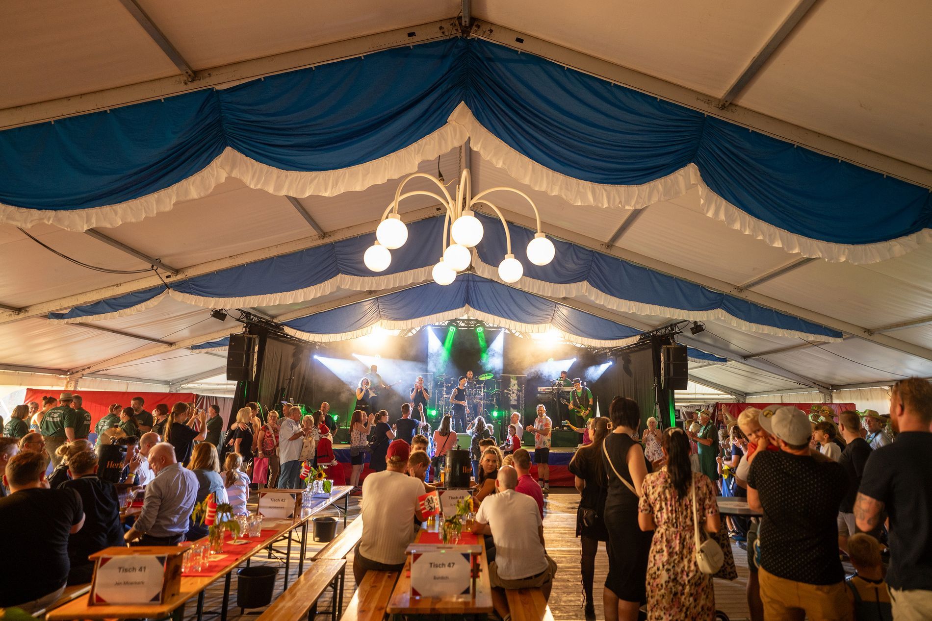 Holskenball Tischreservierung